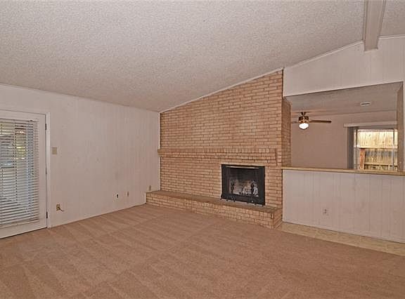 5th image of 2154 Village Crest Dr