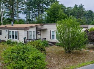 29 Pipers Way, Carver, MA 02330