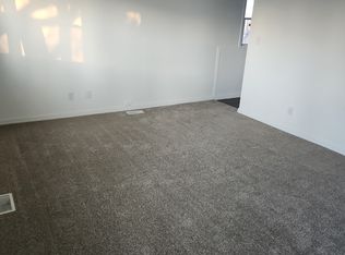 2834 E Cardinal Dr, Decatur, IL 62526