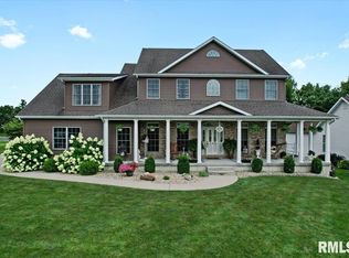 6710 Lorton Ln, Virden, IL 62690