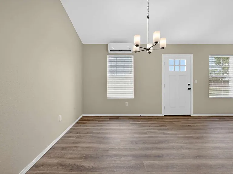 152 Ruby Ln — Photo 11