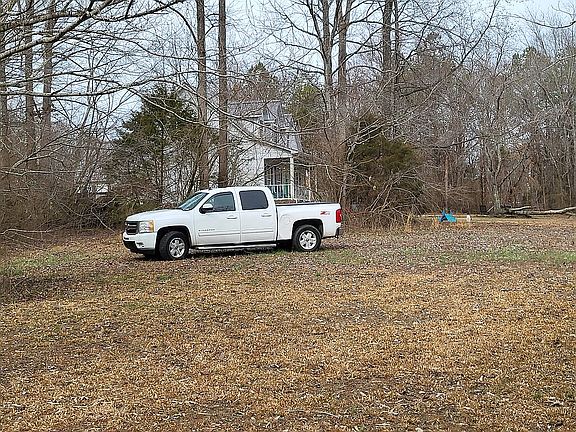 View towards 173 Ridgecrest Ln