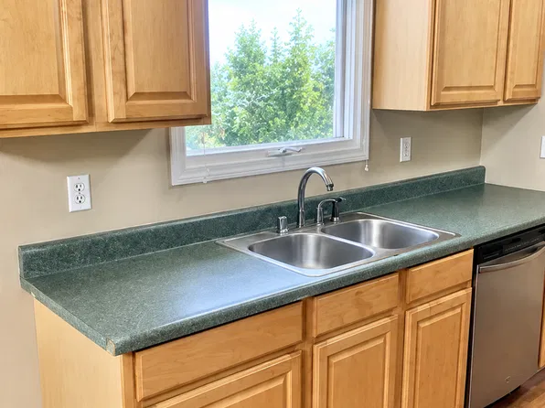 11614 Dawn St #4, Eagle River, AK 99577