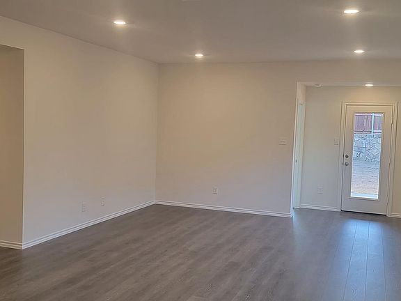 2nd image of 720 Fueller Dr