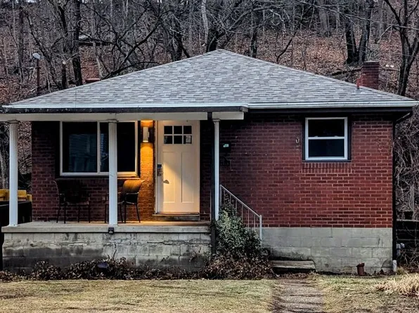 1035 McLaughlin Run Rd, Bridgeville, PA 15017