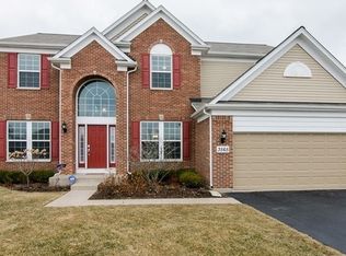 3565 Edgewood Ct, Carpentersville, IL 60110
