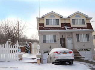 22 Harold St, Staten Island, NY 10314