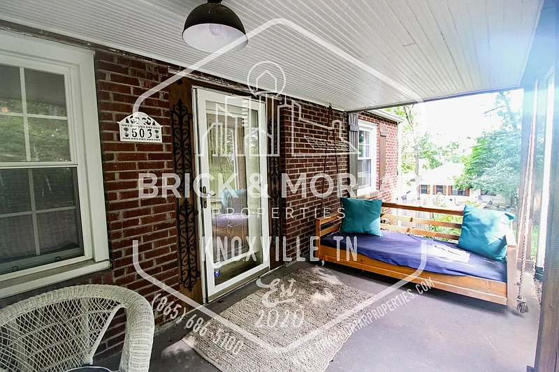 3 bed, 2.0 bath, 2150 sqft, $3,195 — Photo 3