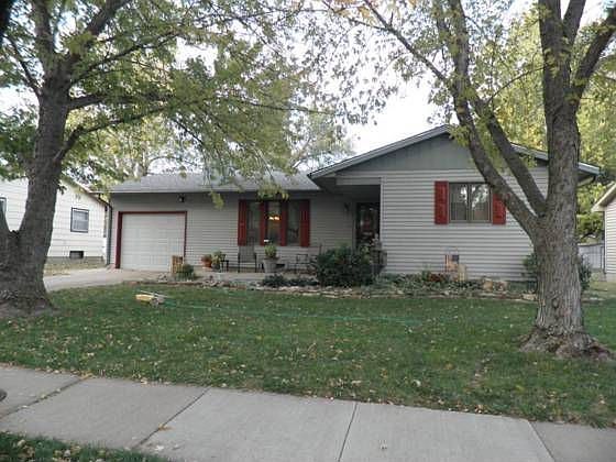 1st image of 1208 E 25th Ave