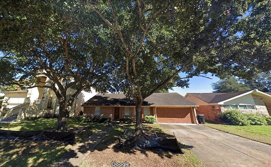 1st image of 9203 Fordshire Dr