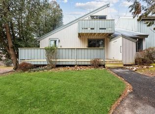 17 Polpis Ln UNIT 17, Guilford, CT 06437
