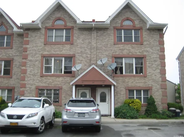114-41 Dalian Court, College Point, NY 11356