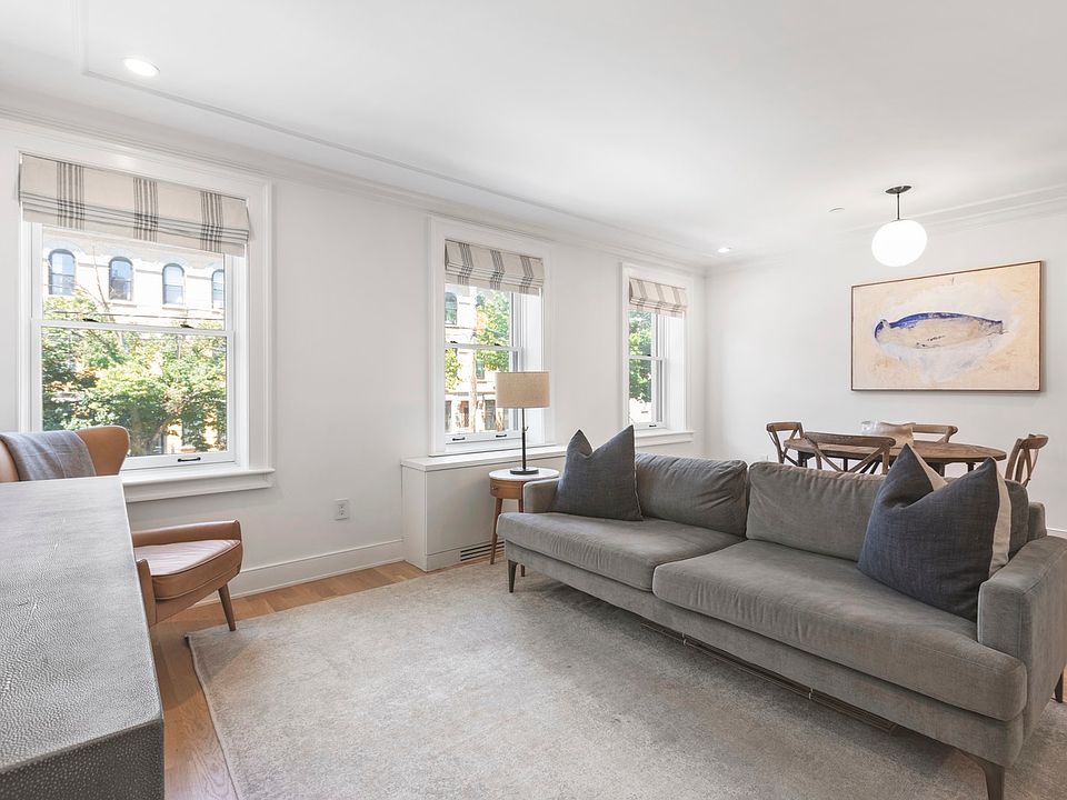 1st image of 110 Putnam Ave #2