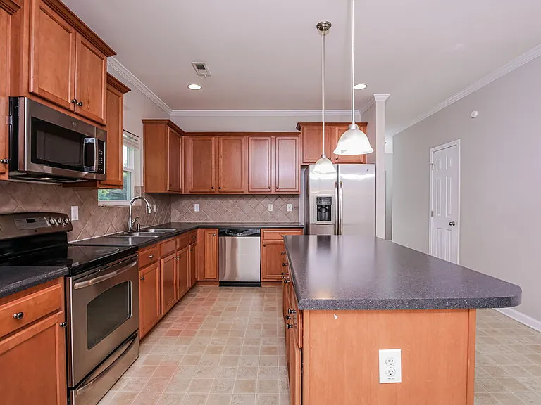 217 Switchback St — Photo 9