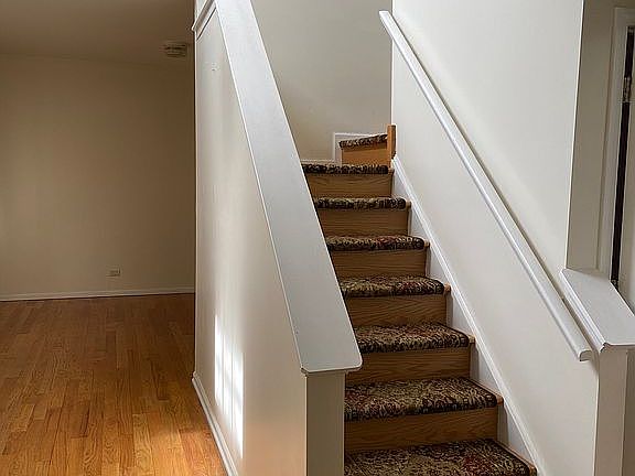 3rd image of 3856 Baybrook Dr