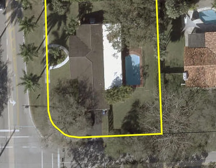 14321 SW 77th Ave — Photo 3