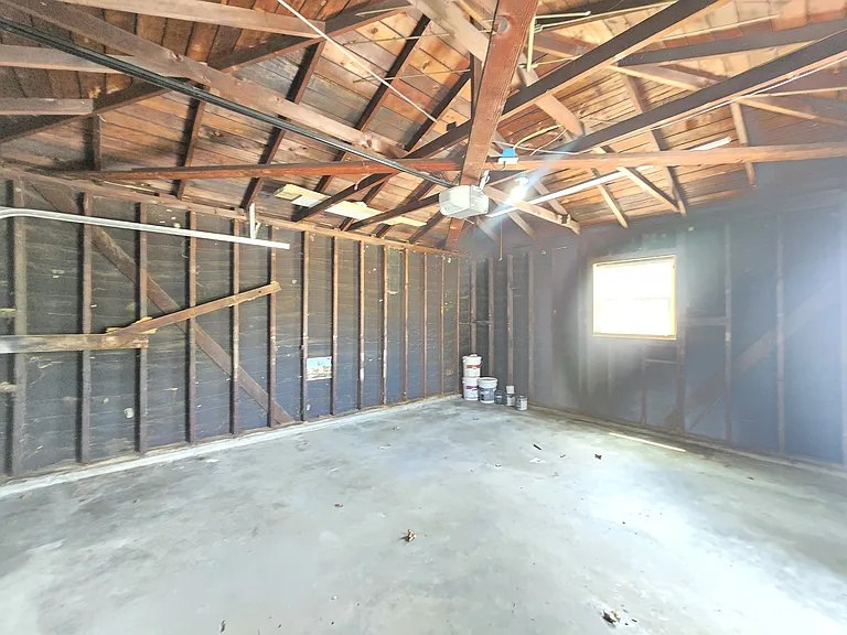6327 California Ave — Photo 26