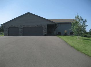 915 131st Ave, New Richmond, WI 54017