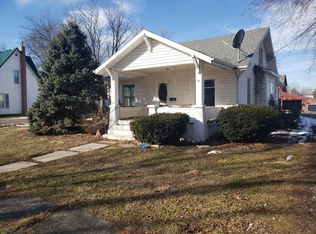 405 S Walnut St, Hull, IL 62343