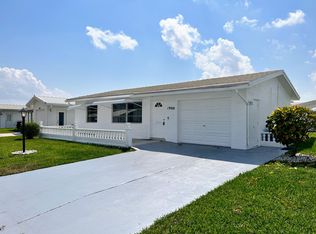 1900 SW Roma Way, Boynton Beach, FL 33426