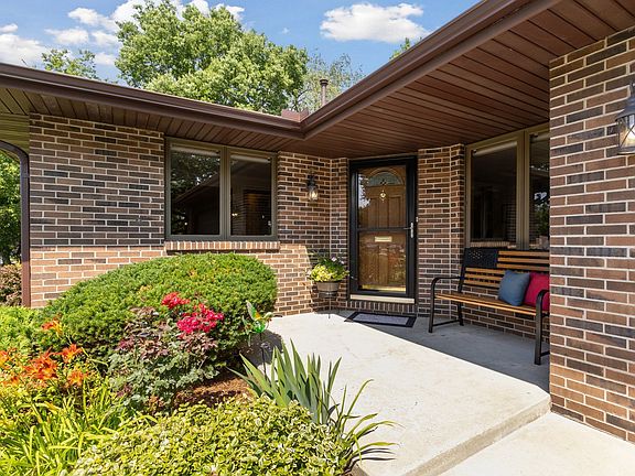 3rd image of 6770 Timberline Ln #26A