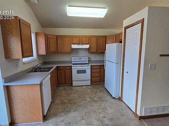 5th image of 7238 Banberry Dr