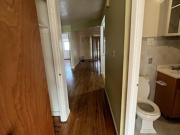 3rd image of 4029 Wilder Ave APT 1