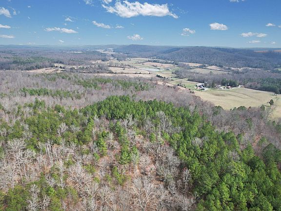 3rd image of 305 County Road 180