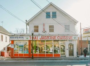 137 Main St, Bloomingdale, NJ 07403