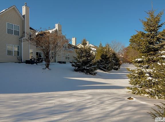 2nd image of 213 Kettles Ln