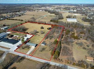 139 W Saddle Club Rd, Fair Grove, MO 65648