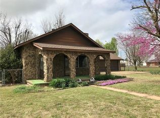 2616 Ricks Ct, Edmond, OK 73012