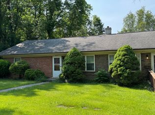 209 Reynolds St APT 1, Blacksburg, VA 24060
