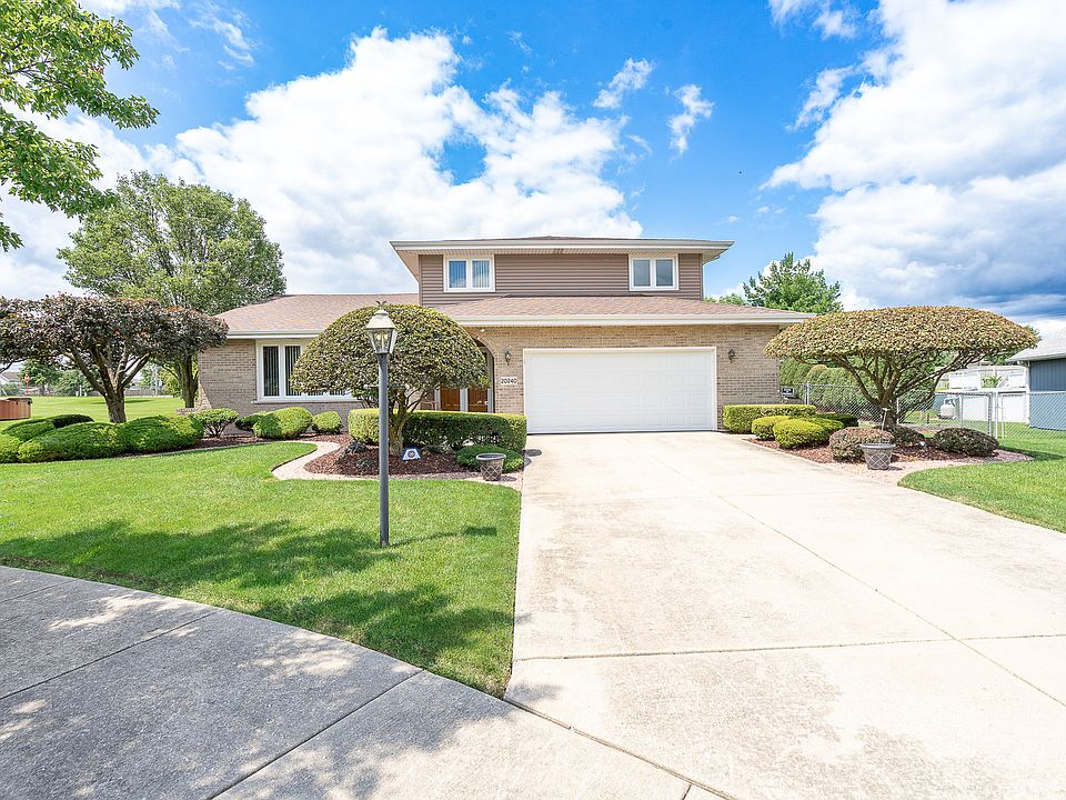 1st image of 20240 S Mary Therese Ln