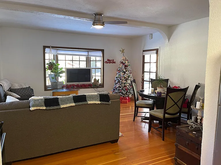 515 NW Kansas Ave #2 — Photo 4