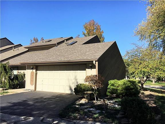 2nd image of 730 E 122nd Pl