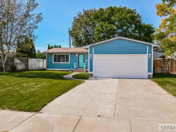 1560 Merrett Dr, Idaho Falls, ID 83404