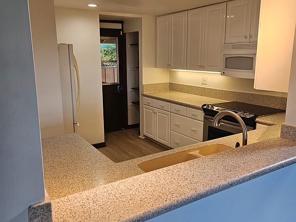 4th image of 59-586 Akanoho Pl