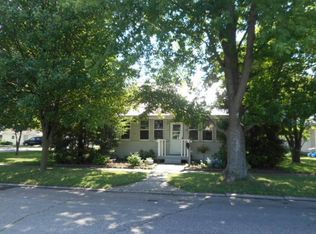 820 8th St, Covington, IN 47932