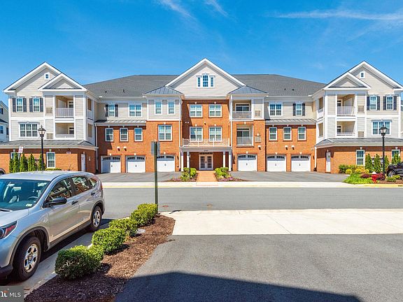3rd image of 21007 Rocky Knoll Sq APT 203