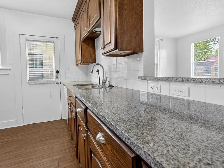 3144 Cockrell Ave — Photo 14
