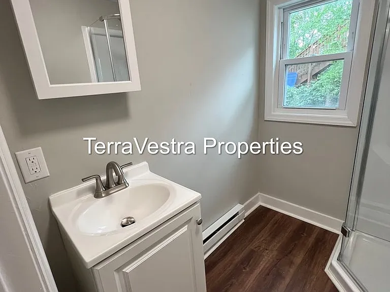 805 Archer St — Photo 12
