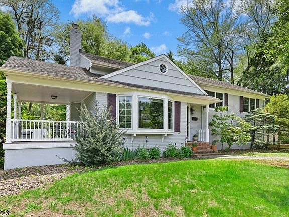 2nd image of 33 Carol Rd
