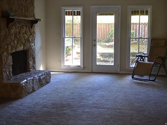 4th image of 2740 Bonnie Crest Ct