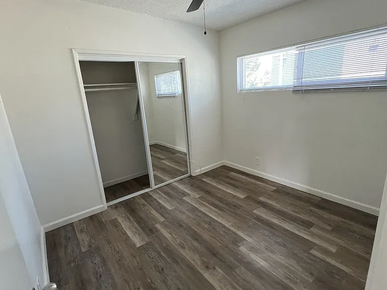 2811 S Central Ave #6 — Photo 4