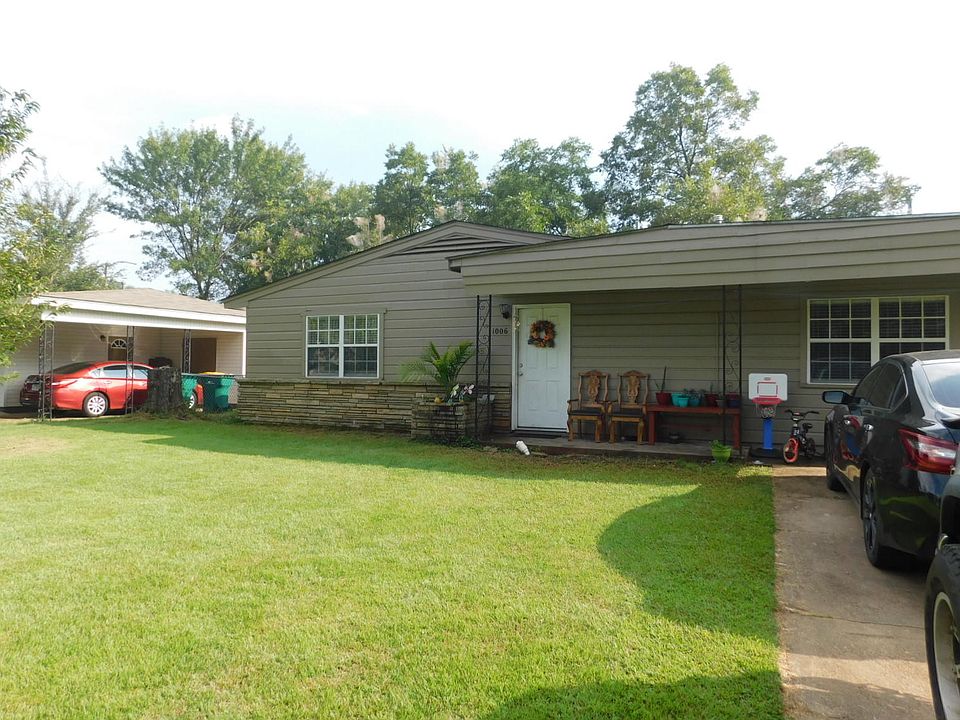 1st image of 1006 E G St