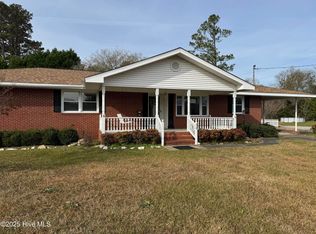 205 N Miller St, Chadbourn, NC 28431