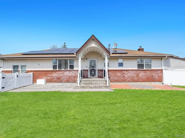 3 Dubois Avenue, Amityville, NY 11701