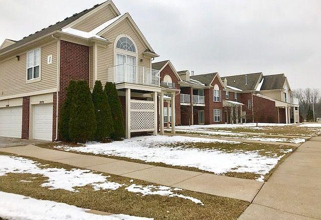 1st image of 29768 Heritage Pkwy #9