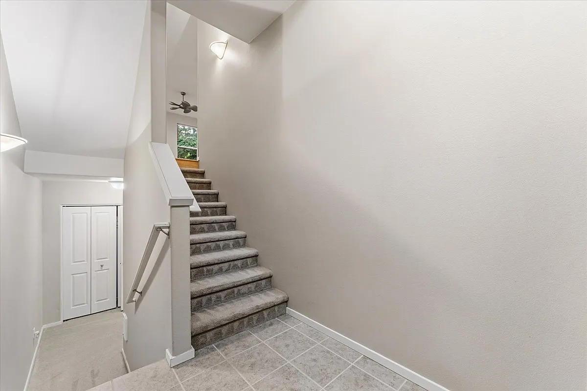 2 bed, 1525 sqft, $2,200 — Photo 3